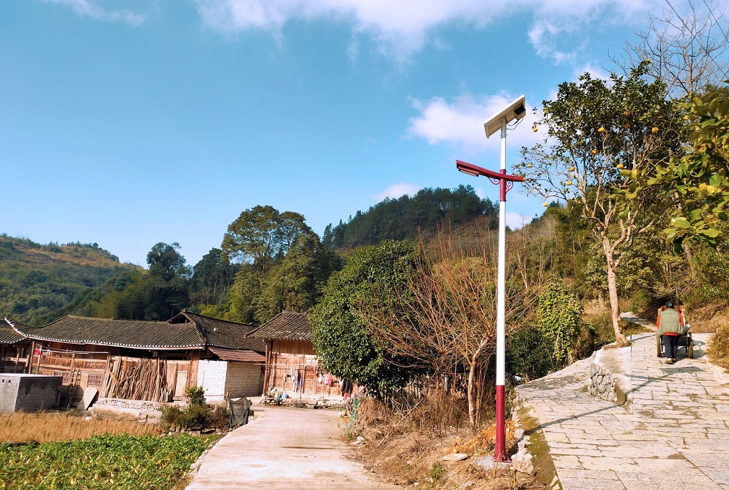 重庆秀山田家溪太阳能路灯项目