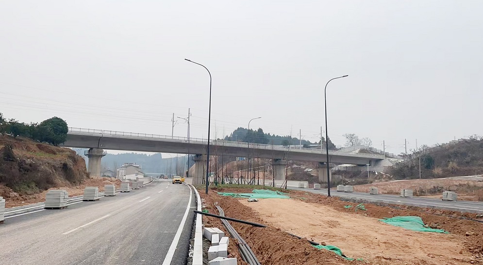 湖北省宜昌市夷陵区昌磷路智慧路灯项目